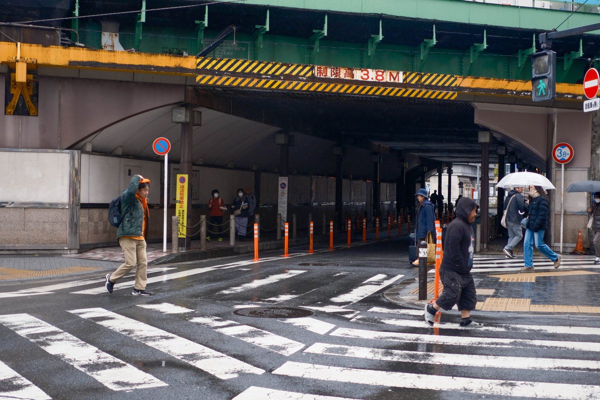 新橋散歩 shot on #fujifilmXH2 #XH2 #xf23 #XF23F2 FUJIFILM X-H2 +