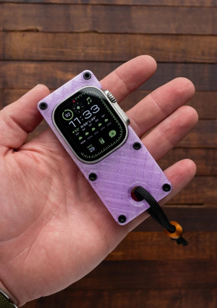 Avcesar's tweet image. Miniphone : l’Apple Watch devient iPhone très mini #mobilite #iphonemini #elrowindustries #applewatch #iphone17 dlvr.it/TQV8Df