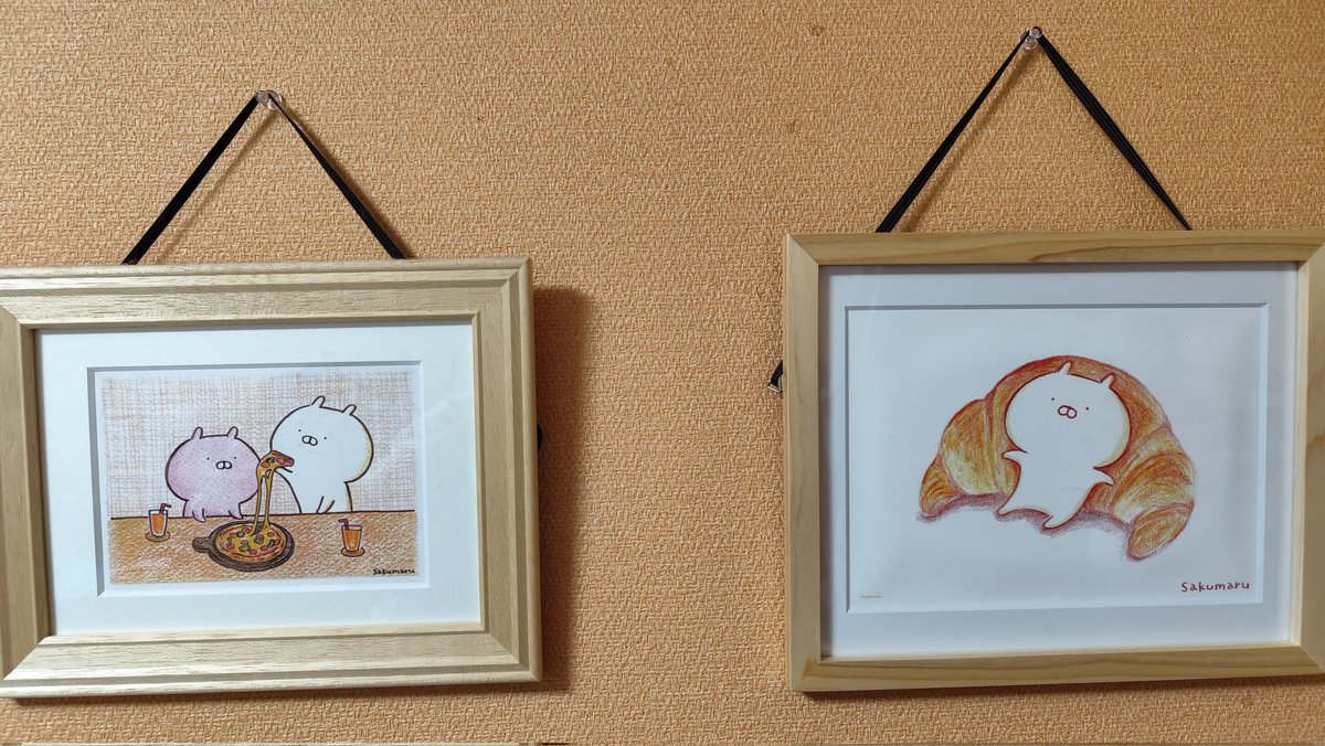 うさまる展の複製原画、早速おうちに飾ってみた 開店と同時に行ったの