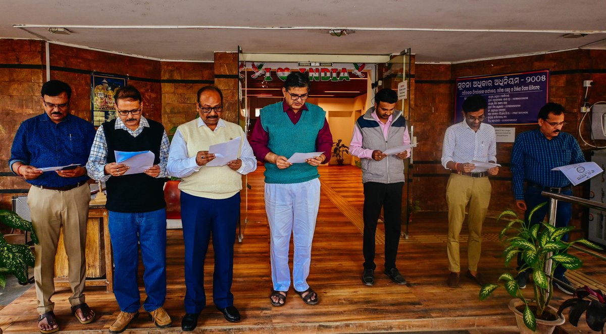 OBCC_Odisha's tweet photo. #OBCC joins the nation in celebrating the 16th National Voters’ Day – 2026.
Let us reaffirm our faith in democracy and pledge to vote responsibly, freely, and ethically.
My India, My Vote.
#NVD2026 https://t.co/xakvwGkt39
