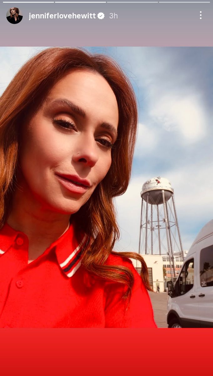 911_archive's tweet image. 🚒 Jennifer and the baby twins who play Maddie and Chimney's baby were at the studio today!! (21 January 2026)