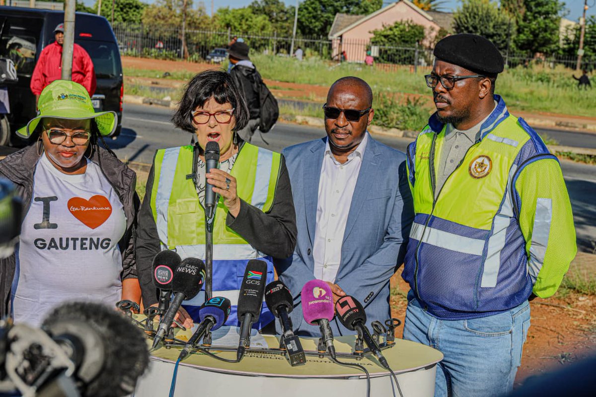 Department of Transport tweet media