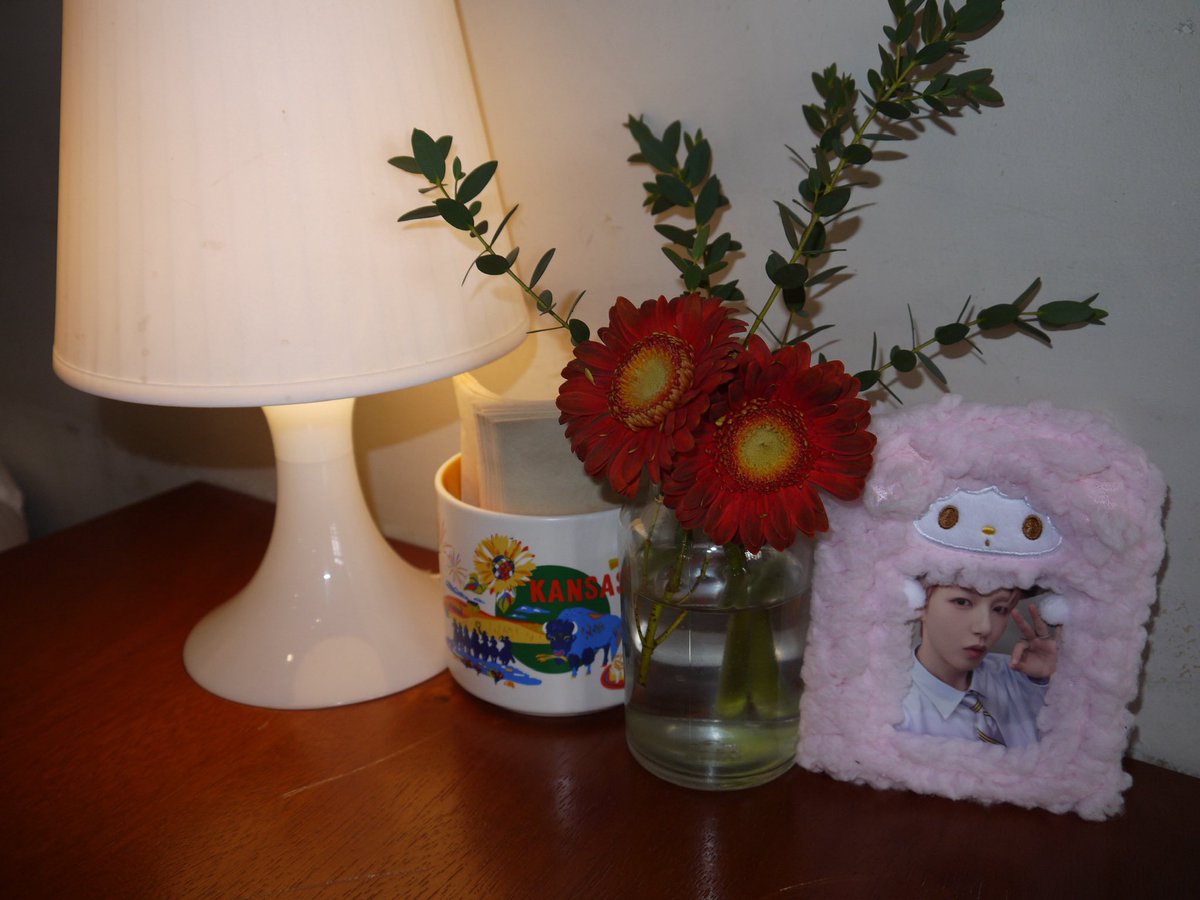 📍티테라피

어제 인스타에 올라왔던 런쥔이가 다녀간 찻집 🍵

북촌 길이 예쁘더라 런쥔가 좋아하는 분위기

#세상을비추는자