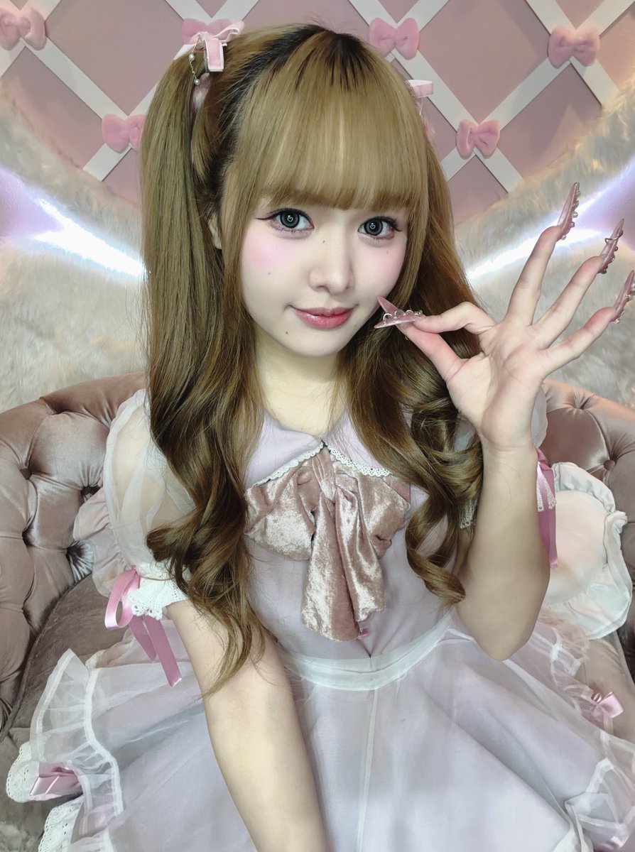Ring_fab's tweet image. はーふついん♡半分だけきゅっと