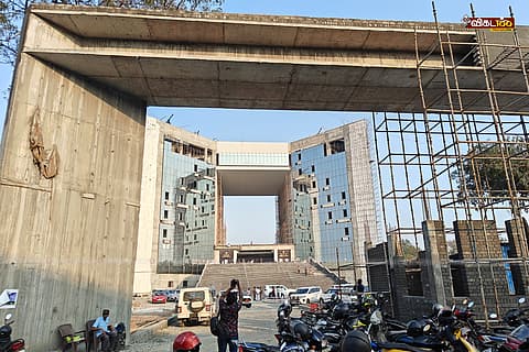 UpdatesKovai's tweet photo. Status of the upcoming Periyar Library &amp; Knowledge Centre at a cost of 300 crore at Gandhipuram. 

#Coimbatore #Kovai https://t.co/35MxlnUcMs