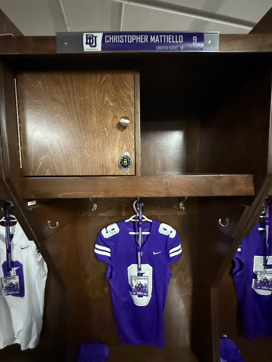 Extremely Grateful for <a href="/BishopsGaiters/">#GaiterNation</a> having me on an official visit, and blessed to leave Lennoxville with my first official usports offer to continue my academic and athletic career at Bishops University 🐊🐊