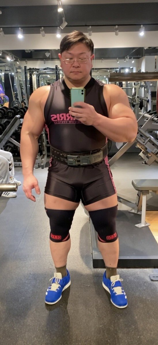 tsu_noba_ta_anx's tweet image. my gym goals
こんな脚なりたいわ。
#madewithai