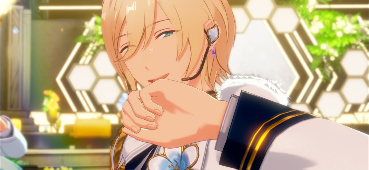 ランクAの衣装が一番大好きなんだけど、その理由が英智に一番似合ってるから🥰