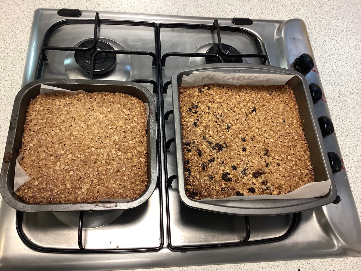 HarborneAcademy's tweet image. Today, Year 7 students enjoyed making flapjacks😋
#weighing #measuring #usingthehobandoven