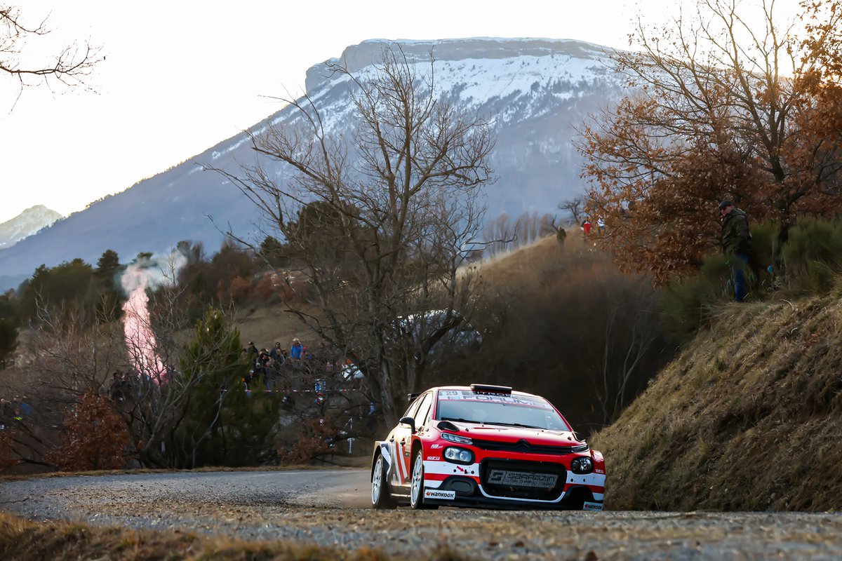 FranceRacingfr's tweet photo. #WRC Avec l'arrivée de la neige sur les premières spéciales, cette première étape du #RallyeMonteCarlo  s'annonce épique ! https://t.co/PjNAY1TzXN