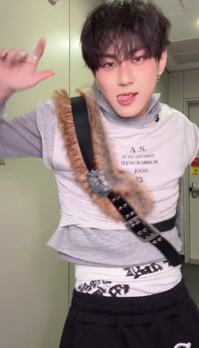 gueenca's tweet image. 와진짜어떡하지