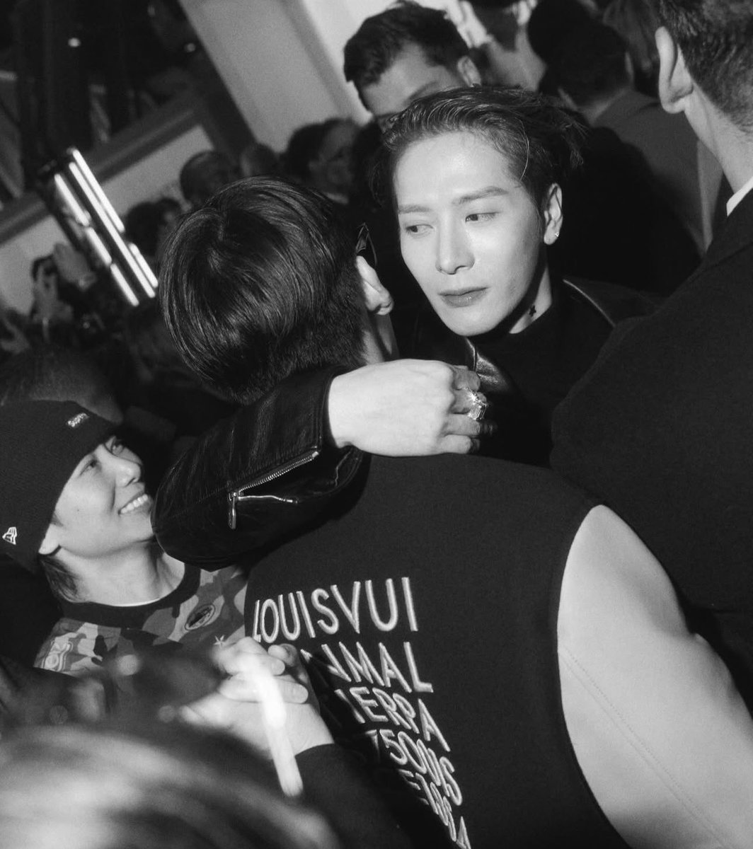 BipolarPastel's tweet image. กรี๊ดดดด ทุกคนนน
ภาพเซตแจ็คแบมที่รอคอย น้องแบมเสิร์ฟในไอจีให้แล้วค่ะ
เพื่อเป็นการขอบคุณระบบ แจก500฿ 

รีทวิต กด❤️ พอค่ะ ให้สมกับความรักแจ็คแบม12ปีกันหน่อย

สุ่ม30 มกราคมนี้ทุกกิจกรรม
#JacksonWang
#BamBam
#JackBam