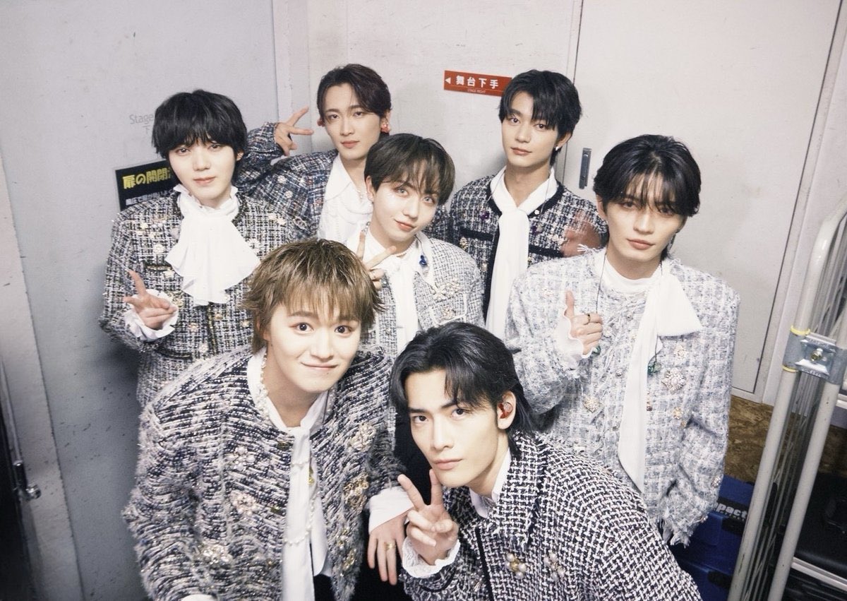 std_mochan's tweet image. ピース間に合うてないのに顔が良すぎる