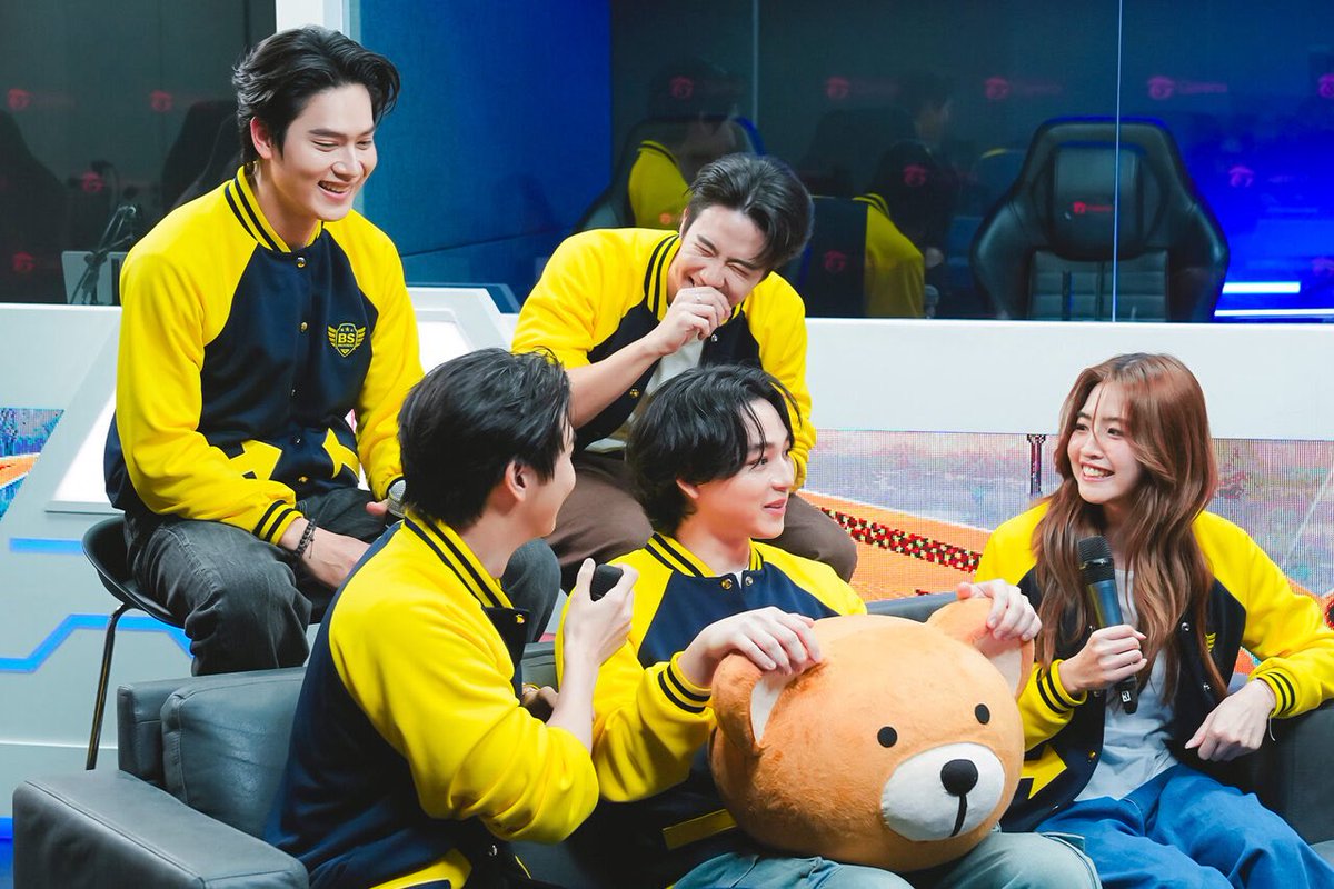 CM2Connect's tweet image. WeTV Thailand จับมือ Garena Online (Thailand) (RoV)  เชื่อมโลกซีรีส์และเกม
ภายใต้ WeTV Original “ซอโซ่ล่ามธีร์ Be My Player Two”

สร้างความเคลื่อนไหวครั้งสำคัญให้กับทั้งวงการซีรีส์และเกมออนไลน์ เมื่อ WeTV Thailand จับมือกับ Garena Online (Thailand) ผู้ให้บริการเกม Arena of Valor…