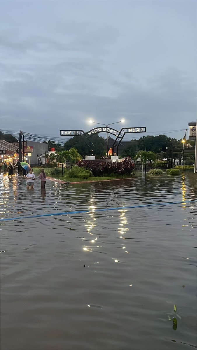 Jembatan 1 Narogong dilewatin guys <a href="/txtdrbekasi/">TxtdariBekasy 🇵🇸</a>