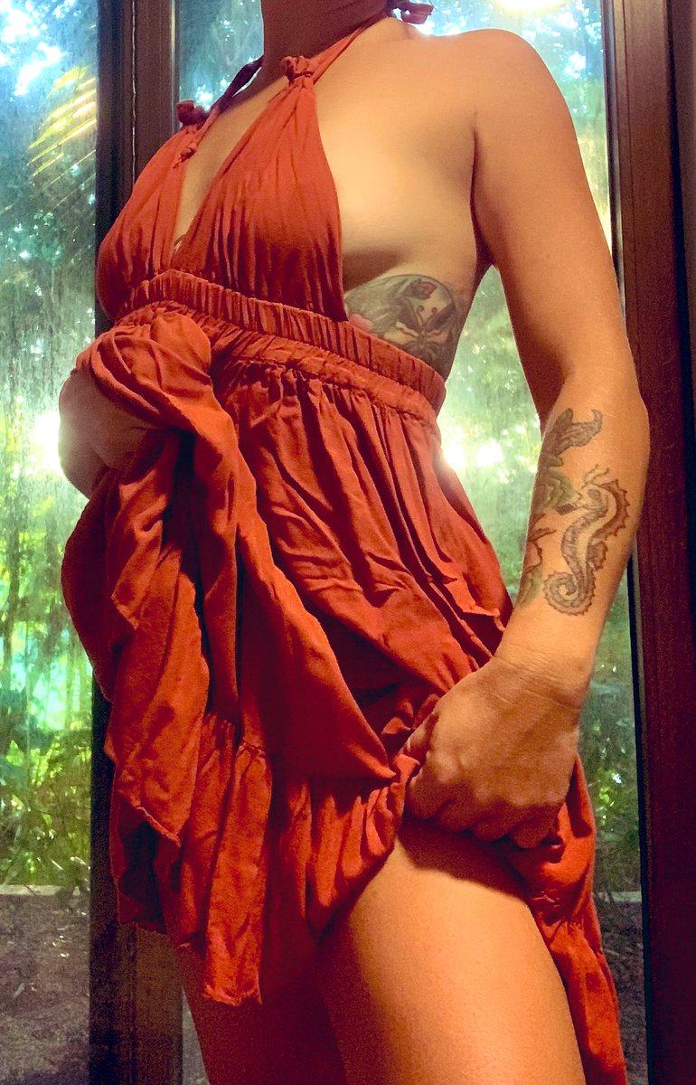 I decide how much you get to see.

more if you follow the link.
🔗 onlyfans.com/zayatees