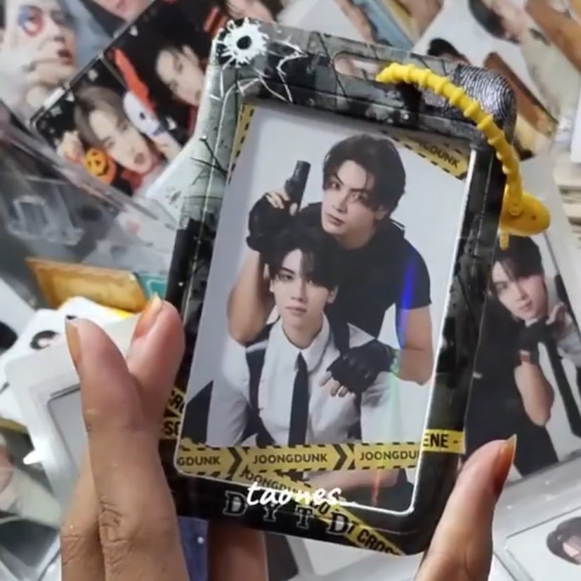 GIVEAWAY UNOFFICIAL] Another 1 Card Holder & 8 Photocards