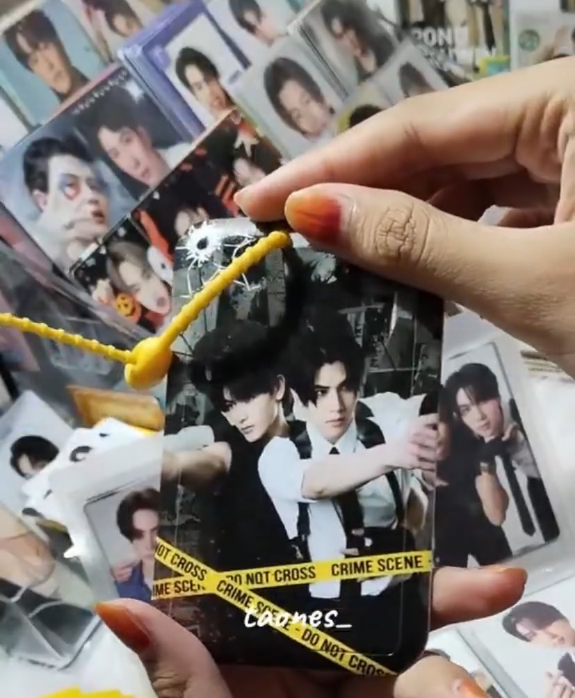 GIVEAWAY UNOFFICIAL] Another 1 Card Holder & 8 Photocards