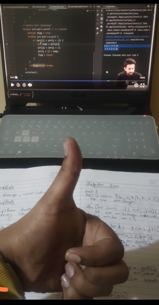 HemantGola66481's tweet photo. 🚀 Day 8/30 – DSA Challenge
📘 Learned &amp; practiced Sorting Algorithms in Java
✅ Covered concepts:
✔ Bubble Sort
✔ Insertion Sort
✔ Selection Sort
✔ Time &amp; Space Complexity basics

#DSA #CodingLife #30DaysOfDSA #Java #SortingAlgorithms 

Code on
👉 https://t.co/Xtm1vkGerN https://t.co/tmM16qKWi5