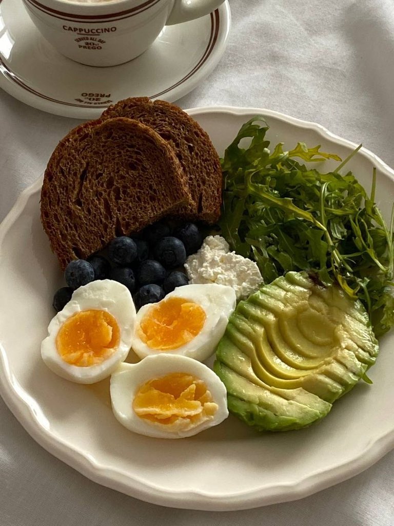 Diorgirlx's tweet photo. eating clean https://t.co/lvL8MHl50e