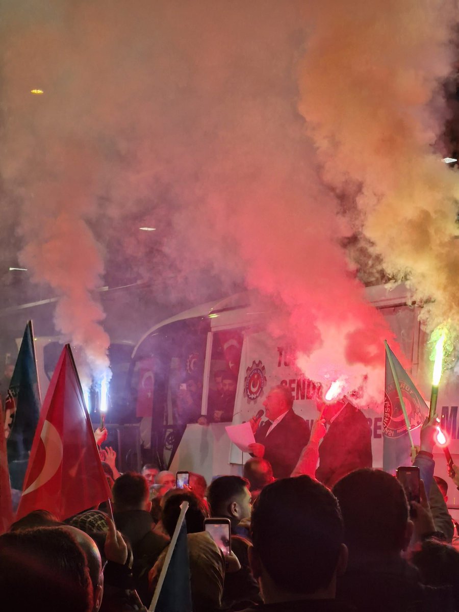 #YaşasınTürkMetal
Liderimizin izindeyiz