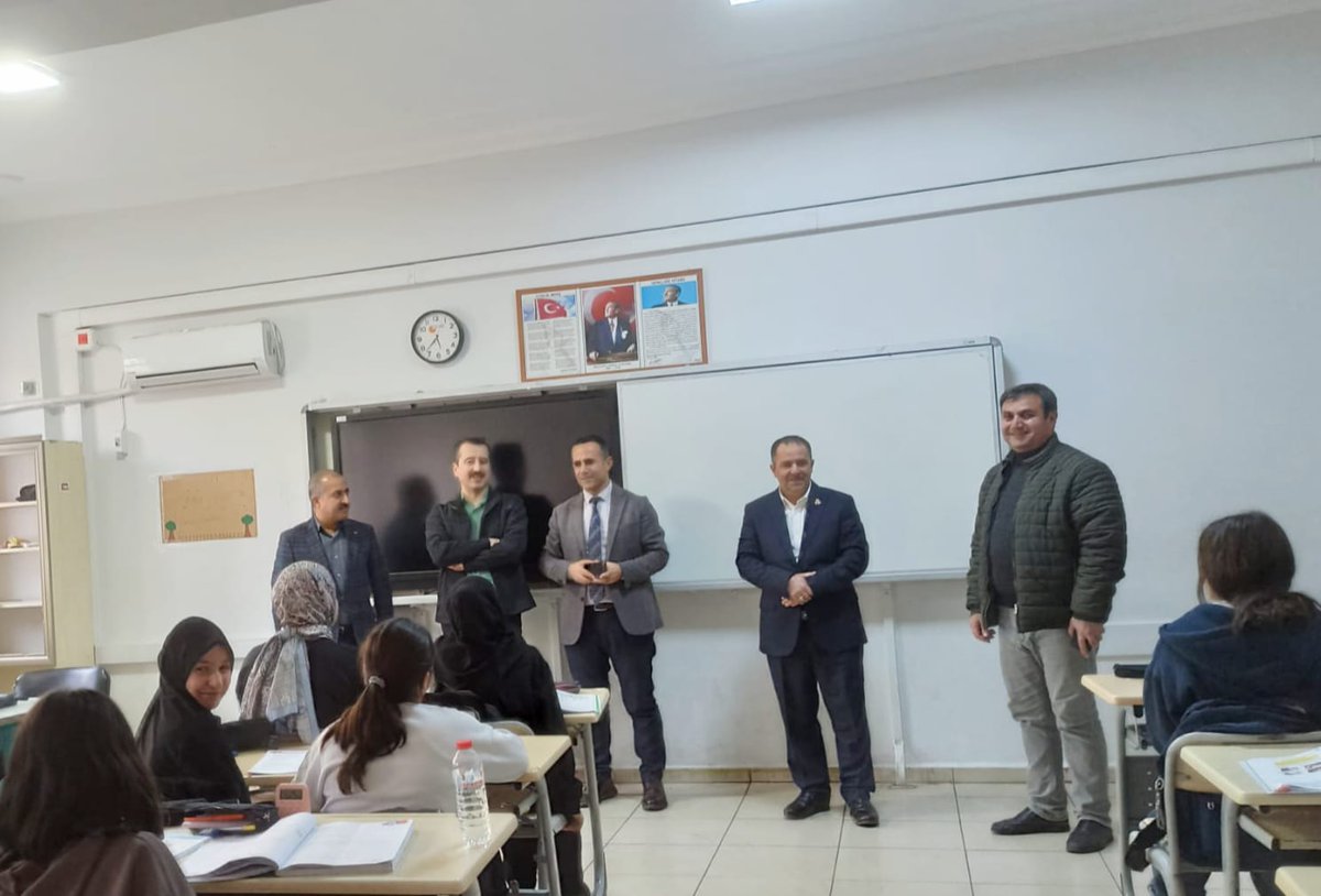 Okulumuzda Düzenlenen LGS ve YKS Kampındaki Öğrencileri Ziyarete Gelen Şube Müdürümüz Sn Muhammed Sait YAĞIZ, Okul İdaremizi ve Öğretmen Arkadaşları Gayretlerinden Dolayı Tebrik Edip, Öğrencilerimize Başarı Dileklerinde Bulundu.

<a href="/kayapinarmem/">Kayapınar İlçe Millî Eğitim Müdürlüğü</a> 
<a href="/Diyarbakirmem/">Diyarbakır İl Millî Eğitim Müdürlüğü</a>