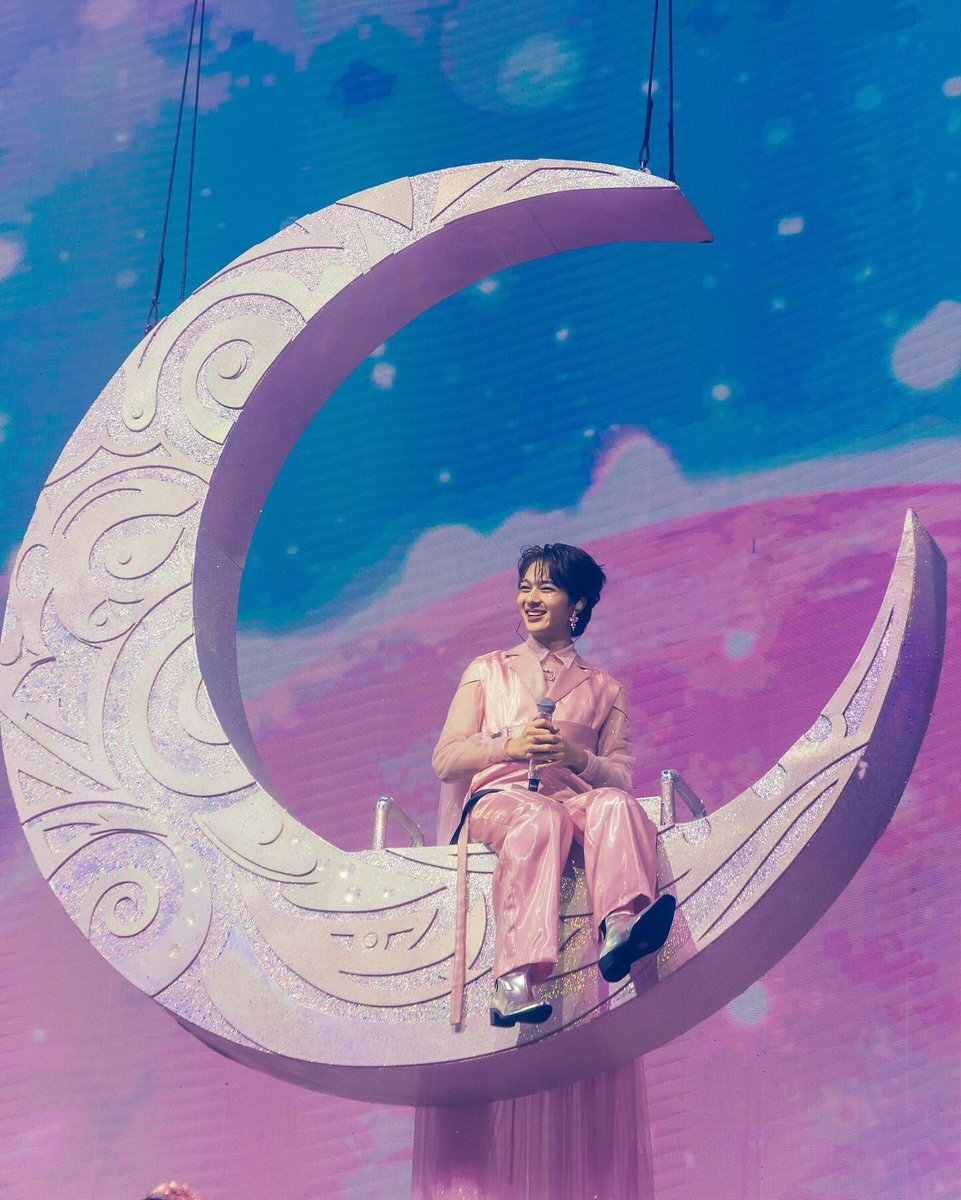 Peachyppoly's tweet image. GETTING READY        TO MAKE HISTORY