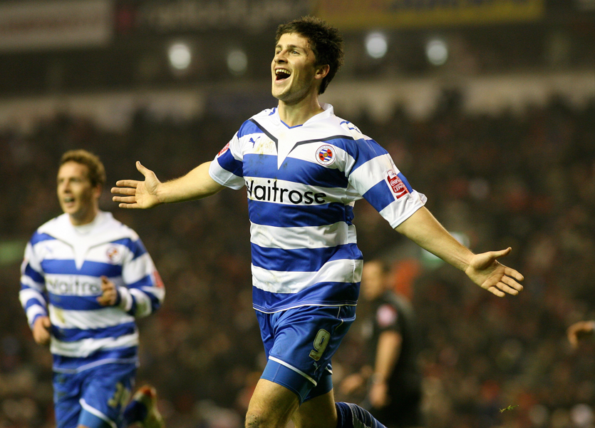 ReadingFC's tweet photo. Happy Birthday to our 2011 Player of the Season winner, Shane Long.

One Championship title, 235 appearances and 56 goals across two spells. 

A Royals legend!💙 https://t.co/wPqOWOsrl2