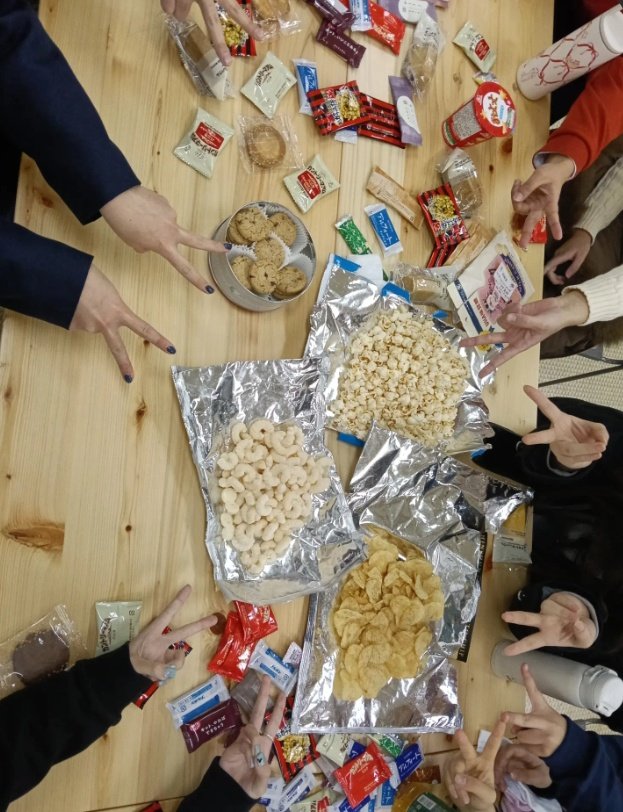 そして本日は反省会！！
学びがより深まった、そんな公演でしたね〜これを次へ繋げられるよう頑張ります！！
冬公演は早口言葉をするとか…?!ゾノ劇らしさ全開の劇にする予定なのでお楽しみに🤭