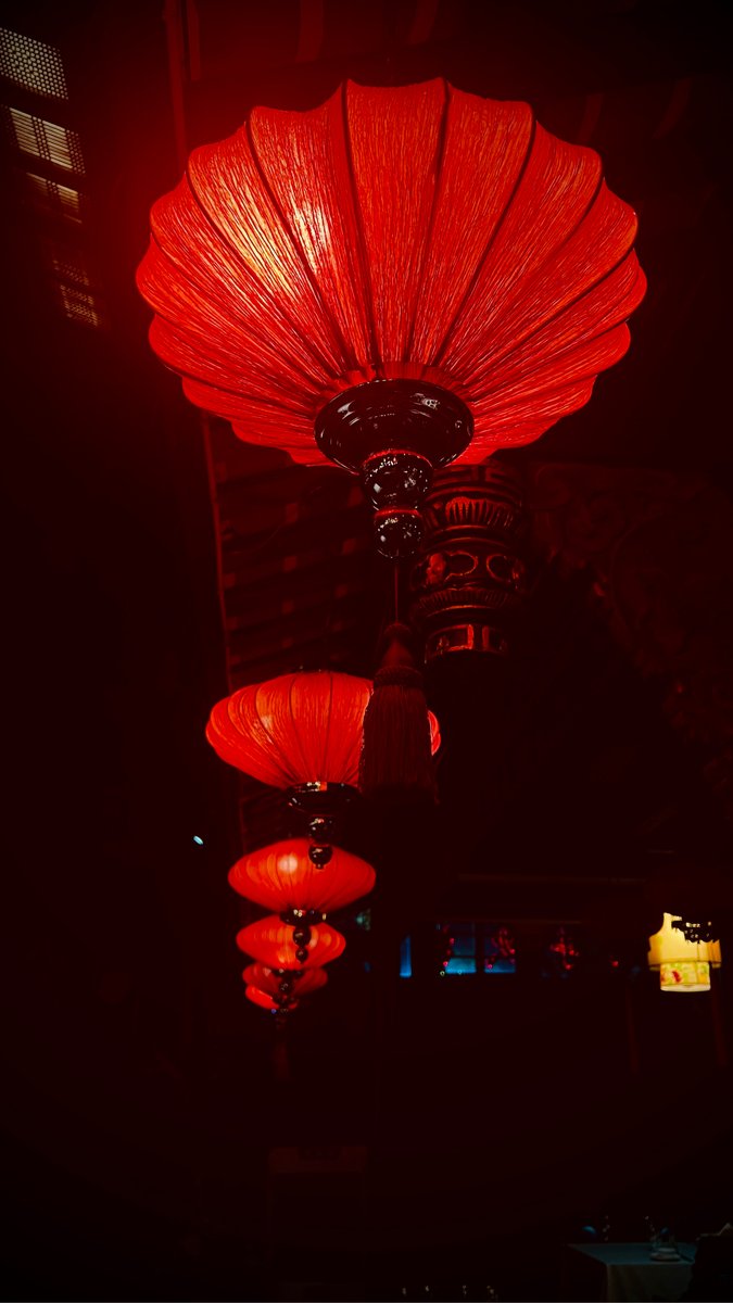 niunflay's tweet image. "Solved a murder, betrayed a friend, laughed till I cried—this剧本杀 (jùběnshā) night hit DIFFERENT. ♂ Who’s joining my next mystery #ScriptKiller #GameNightVibes"