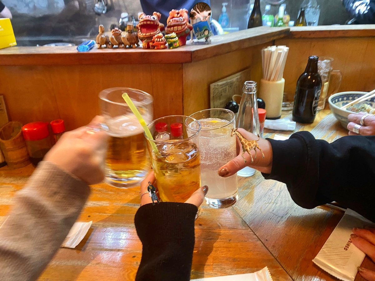 友達のインフルが治ったから
やっと新年会   ̗̀ ꪔ̤̥ꪔ̤̮ꪔ̤̫ ̖́-
炭火焼きの極厚しいたけ🏕