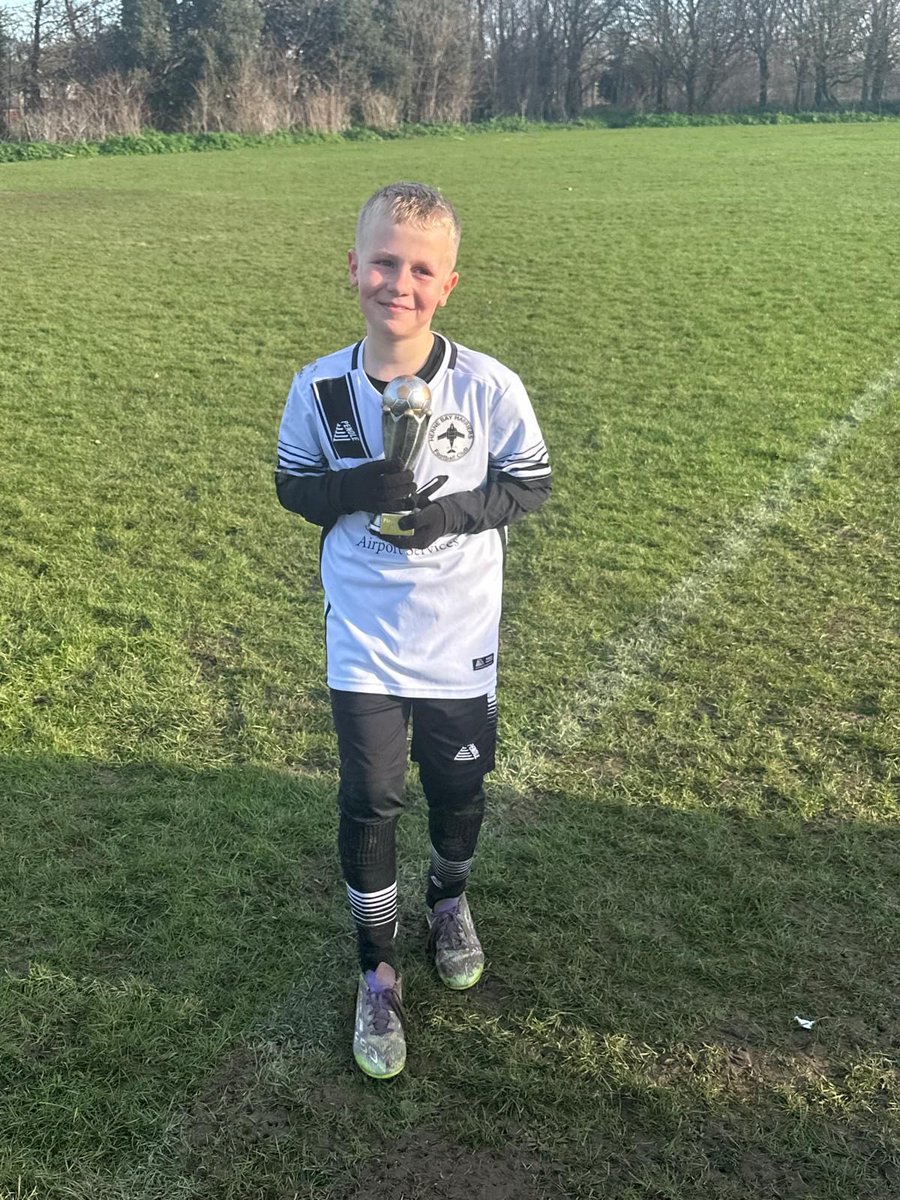 Harriers_fc's tweet photo. U10 j were away against ramsgate purple for our first game back ,first half we were a little rusty but played some great football,second half was a lot harder
POM went to Jaxon Wells with a much improved game and unlucky not to score after his shot hit the post https://t.co/PqizEKhiQT