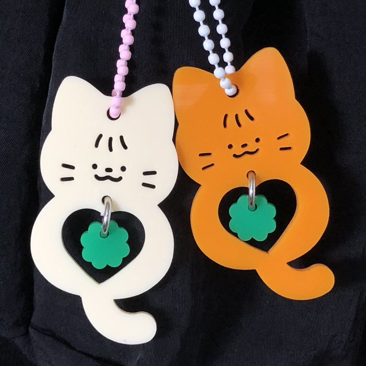 ตอนนี้โดน damage จาก cat distribution system อย่างหนักหน่วง เลยขอโปรโมทพวงกุญแจน้องแมวคับ 💭🍀💗