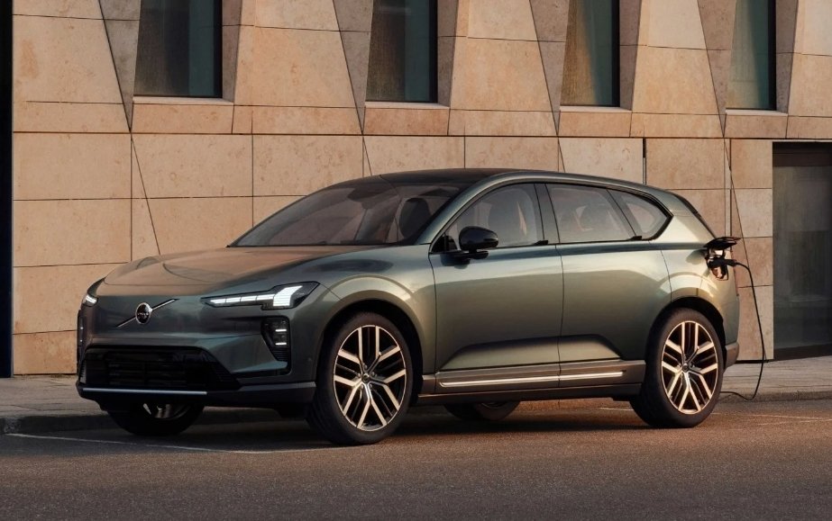 Volvo Cars zaprezentowało elektrycznego SUV-a EX60.
<a href="/volvocars/">Volvo Cars</a>
#VolvoEX60
auto-swiat.pl/wiadomosci/pre…