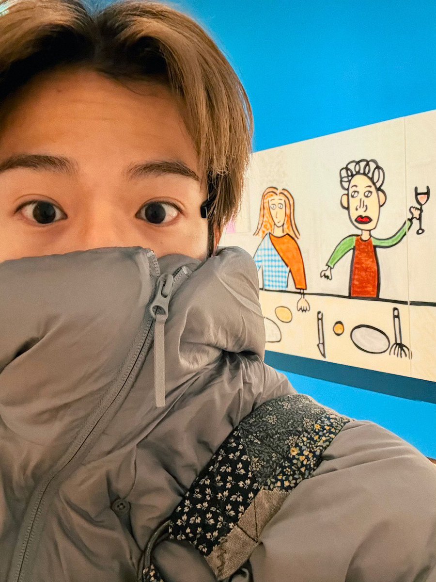 またそうやって後ろ向きにサングラスかけてる朝光さんが好きです。