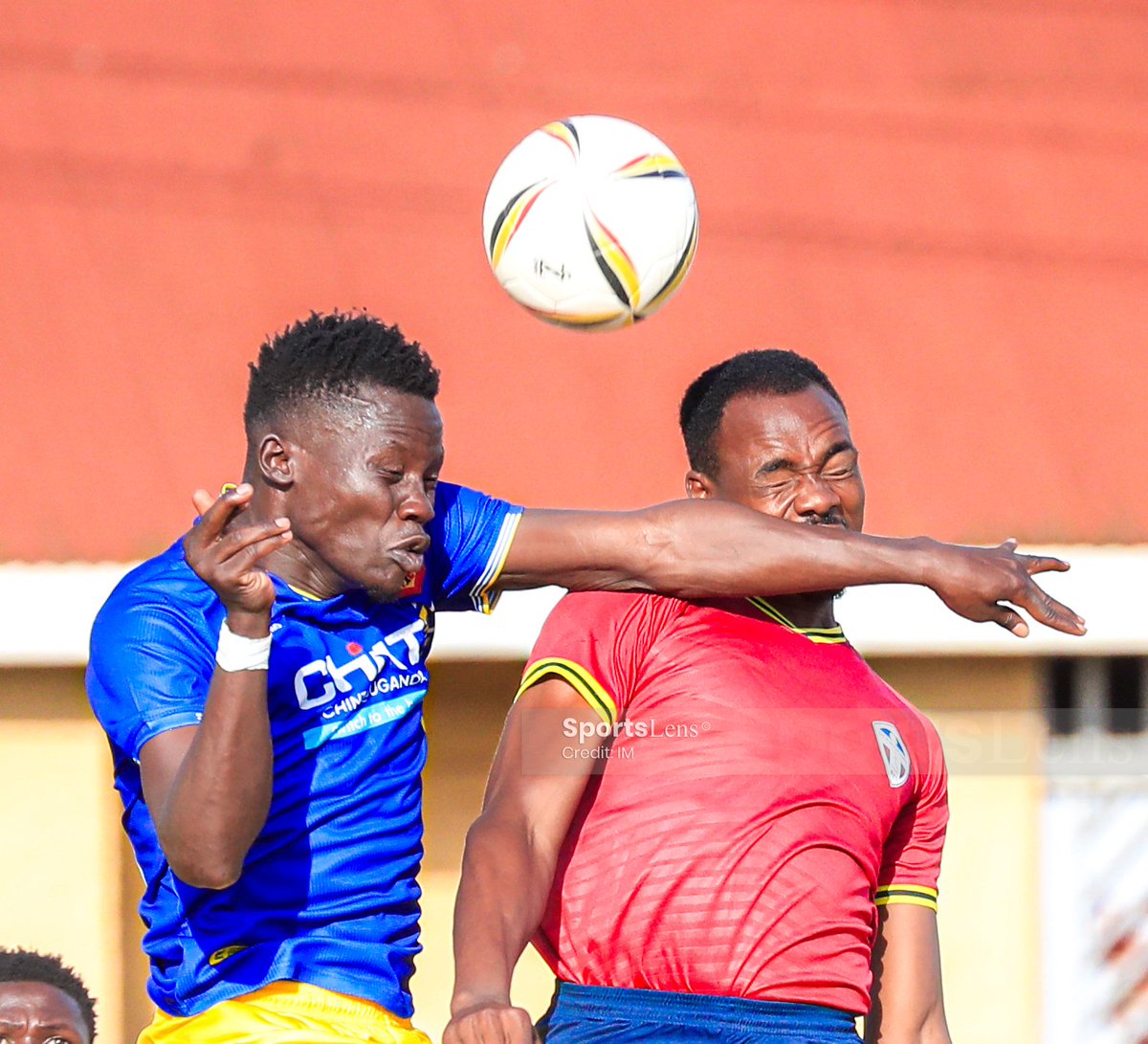 sportslens1's tweet photo. Elbow or not? π€β½
A big talking point after the draw at Luzira β opinions divided, controversy alive.
#ElbowOrNot #KCCAFC #MaroonsFC #UPL @UPL @KCCAFC https://t.co/7w4rNZD6qZ