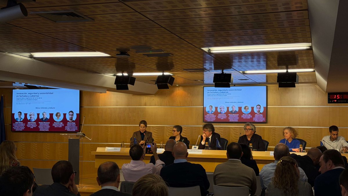 Aisla con poliuretano tweet media
