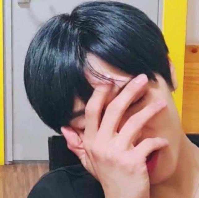 토마 tweet media