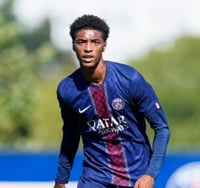 MathieuDuhamel3's tweet photo. THREAD - GÉNÉRATION 2007 : 🇫🇷

Ils ont 18-19 ans, certains frappent déjà à la porte de la Ligue 1, d'autres dominent en réserve ou dans les championnat jeunes.

(J'ai fait exprès de ne pas présenter des joueurs avec beaucoup de temps de jeu en pro)