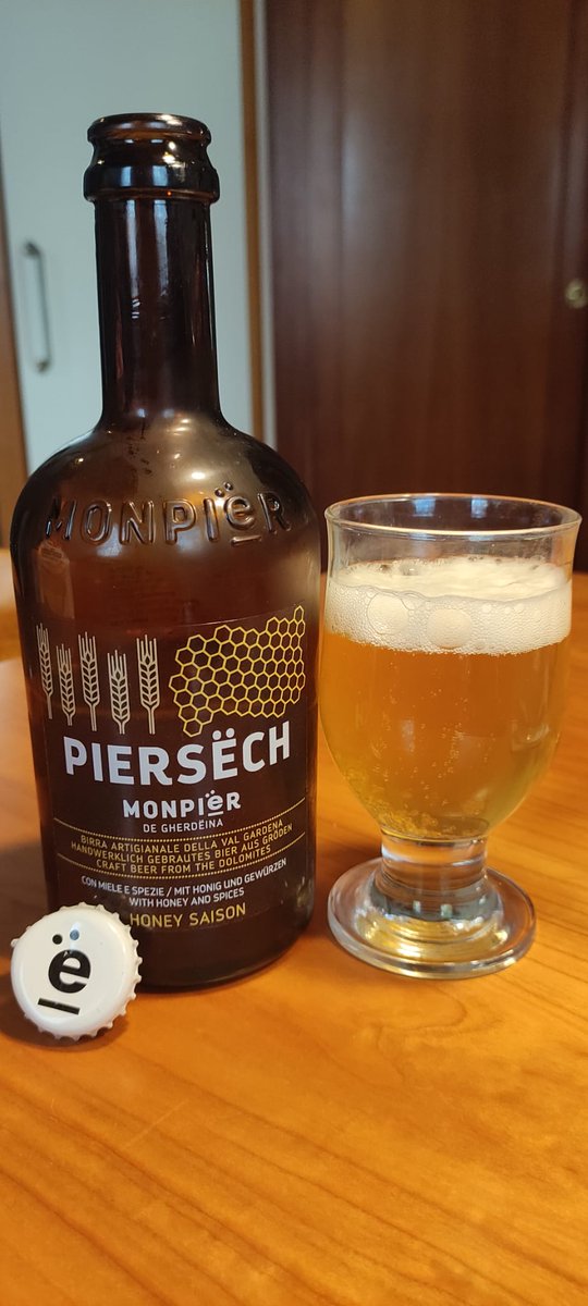 La Piersëch del birrificio Monpiër de Gherdeina
#catalogobirre #birrealtoatesine #monpierdegherdeina #piersëch @monpierdegherdeina
.
📷 Grazie a <a href="/andrea/">Andrea Schwandt-Arbogast</a>.de.zen_macio e <a href="/pao/">PAO</a>.v.azzoni per la foto 🍻