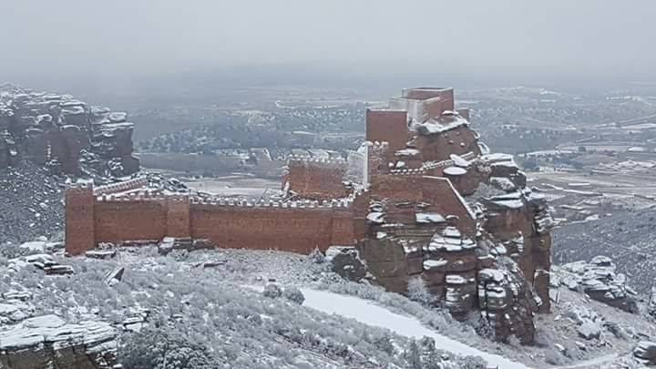 gozARTE's tweet photo. ¡¡¡Buenos días desde el castillo de #Peracense (#Teruel)!!! https://t.co/owcdrDkZo9