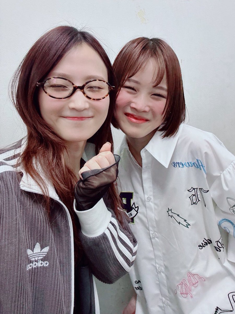 鞘師里保ちゃんことりほちがライブに来てくれた。めちゃうれしい。顔が