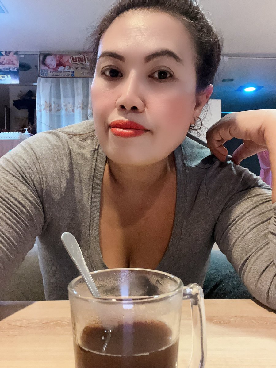 กาแฟดำรอบบ่ายสักแก้วดีกว่า🥰นวดมัยจะ
#นวดไทย
#นวดน้ำมัน
#นวดแก้อาการ
ขอคนชอบนวดเน้นนวด