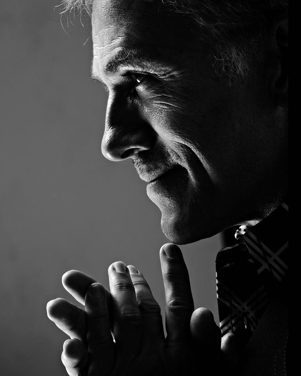 الحنين للماضي هو هروب من الواقع لا أكثر .