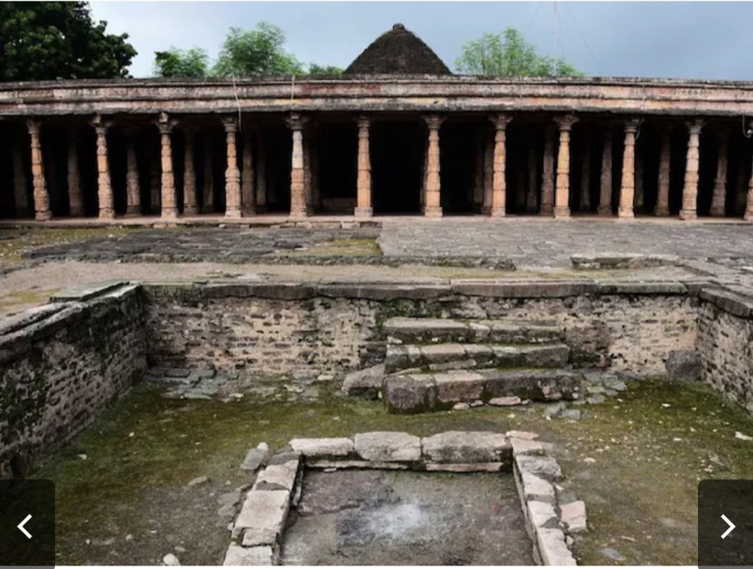 अगर बसंत पंचमी के दिन मां सरस्वती जी की पूजा होती है तो भोजशाला में पूजा पर रोक क्यों?
भारत में Bhojshala is Hindu Temple है यह हमें क्यों बताना पड़ता है??
#Ban_Namaz_In_Bhojshala क्यों कहना पड़ रहा है??

एक - एक मंदिर को छुड़वाने में इतना समय क्यों ले रही है सरकार ??

#RamMandir