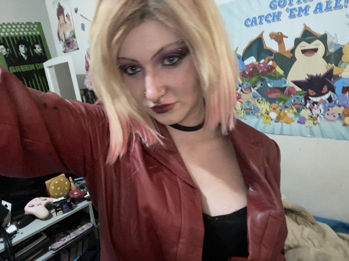 bveezee's tweet photo. Haiii oomfs
#silenthill2 #silenthill #silenthillcosplay #mariacosplay https://t.co/kJ0DVs1cRF