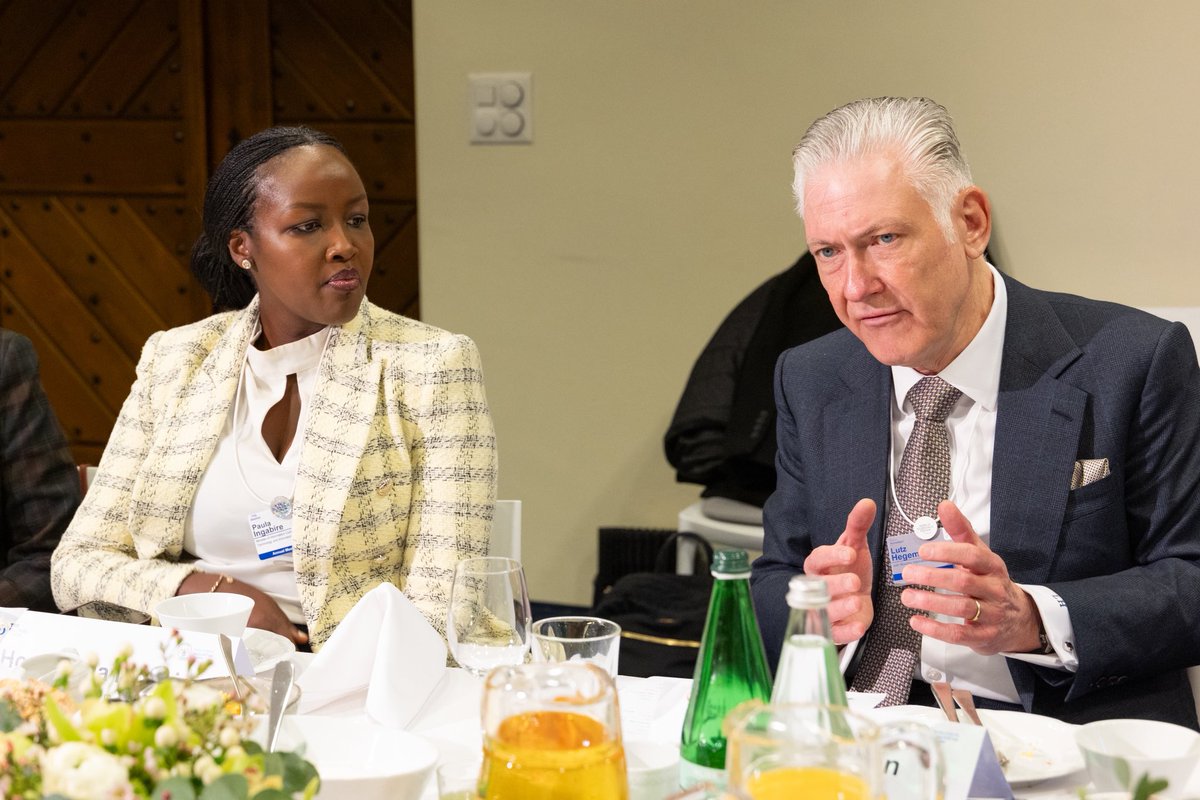 RwandaICT's tweet photo. At #WEF26, Minister @MusoniPaula co hosted a high level roundtable with @GlobalFund on responsibly scaling AI to strengthen health systems in low and middle income countries. She highlighted Rwanda’s experience with the AI Health Technology Hub developed with @Novartis , the AI Scaling Hub supported by @gatesfoundation , and the importance of strong political will and designing pilots with scale in mind.
