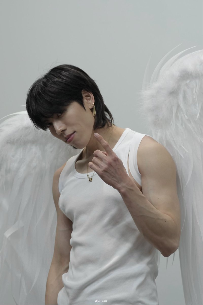 260118 프롬5차 대면 팬싸

 ˖ ✧ 𓂂 ʚɞ ☁️ ⊹ ˎˊ˗

#인피니트 #INFINITE
#장동우 #JangDongWoo