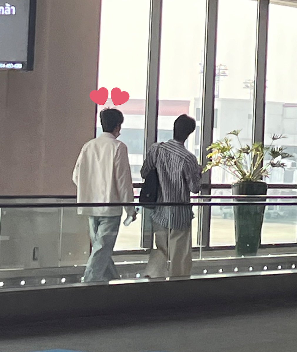 ppw_amy's tweet image. Phuwin summoned                        His man: 🙂‍↕️
his man                                               I’m on my way.