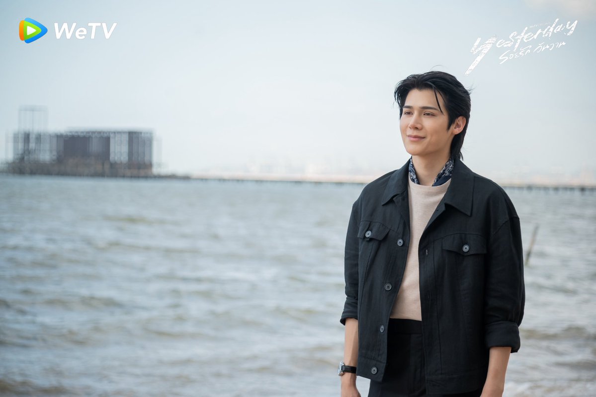 ในที่สุดพี่เคลวินก็มีรอยยิ้มเกิดขึ้นได้บ้างแล้ว 

#Yesterdayรอยรักวันวาน
#yesterdaytheseries
#WeTVth #WeTVOriginal 
#Peatwasu 
#nnineenninee #frienddina
#Taostp #Gunnernsk